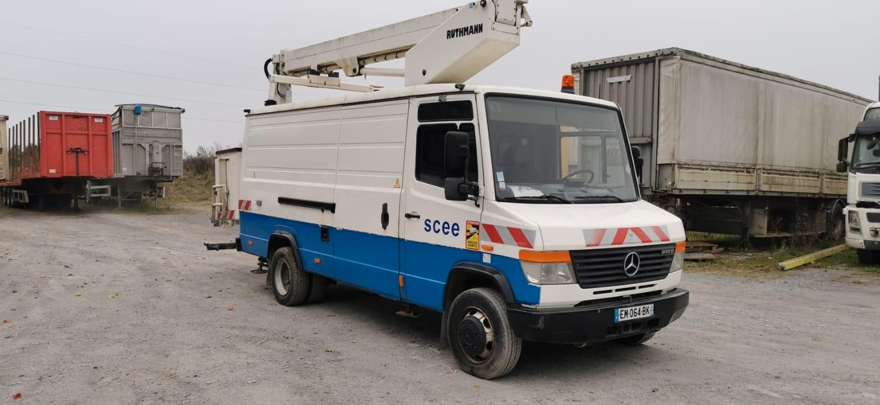 Mercedes-Benz VARIO 815 D 17 M - مصاعد الازدهار محمولة على شاحنة: صور 1 Mercedes-Benz VARIO 815 D 17 M - مصاعد الازدهار محمولة على شاحنة: صور 1