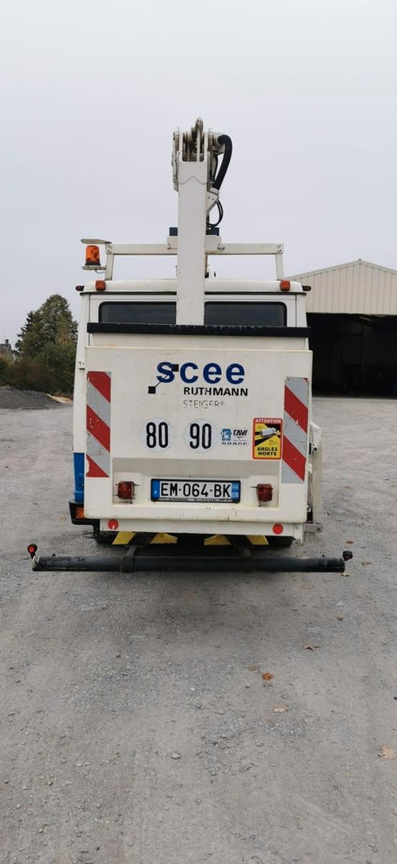 Mercedes-Benz VARIO 815 D 17 M - مصاعد الازدهار محمولة على شاحنة: صور 5 Mercedes-Benz VARIO 815 D 17 M - مصاعد الازدهار محمولة على شاحنة: صور 5