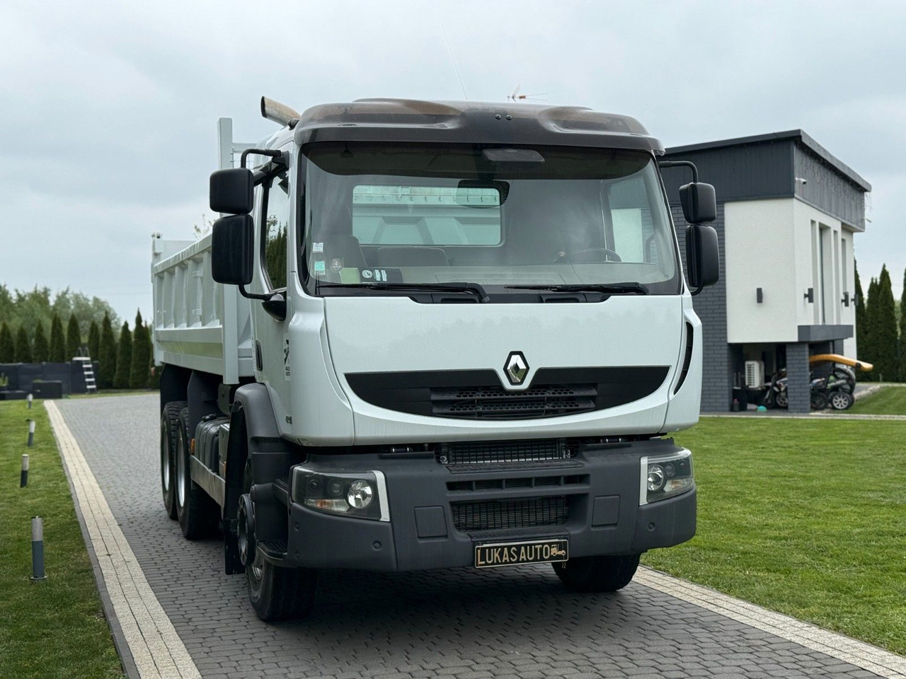 Renault PREMIUM 410 DXI 6X4 TIPPER - قلابات: صور 4 Renault PREMIUM 410 DXI 6X4 TIPPER - قلابات: صور 4