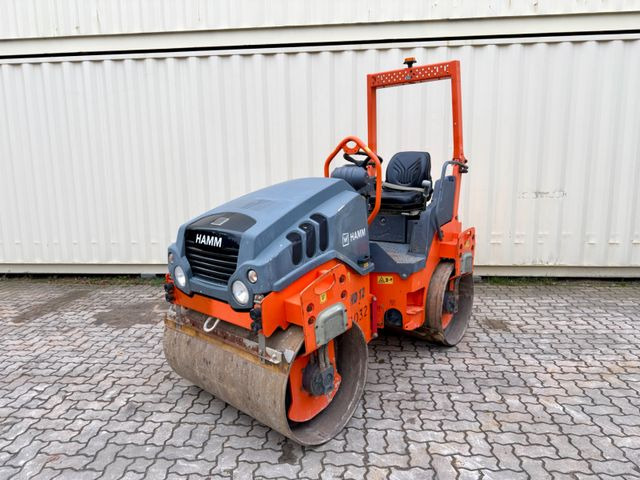Hamm HD12VV / 2016 BJ / 884 H / 2.695 KG - مدحلة الأسفلت: صور 1 Hamm HD12VV / 2016 BJ / 884 H / 2.695 KG - مدحلة الأسفلت: صور 1