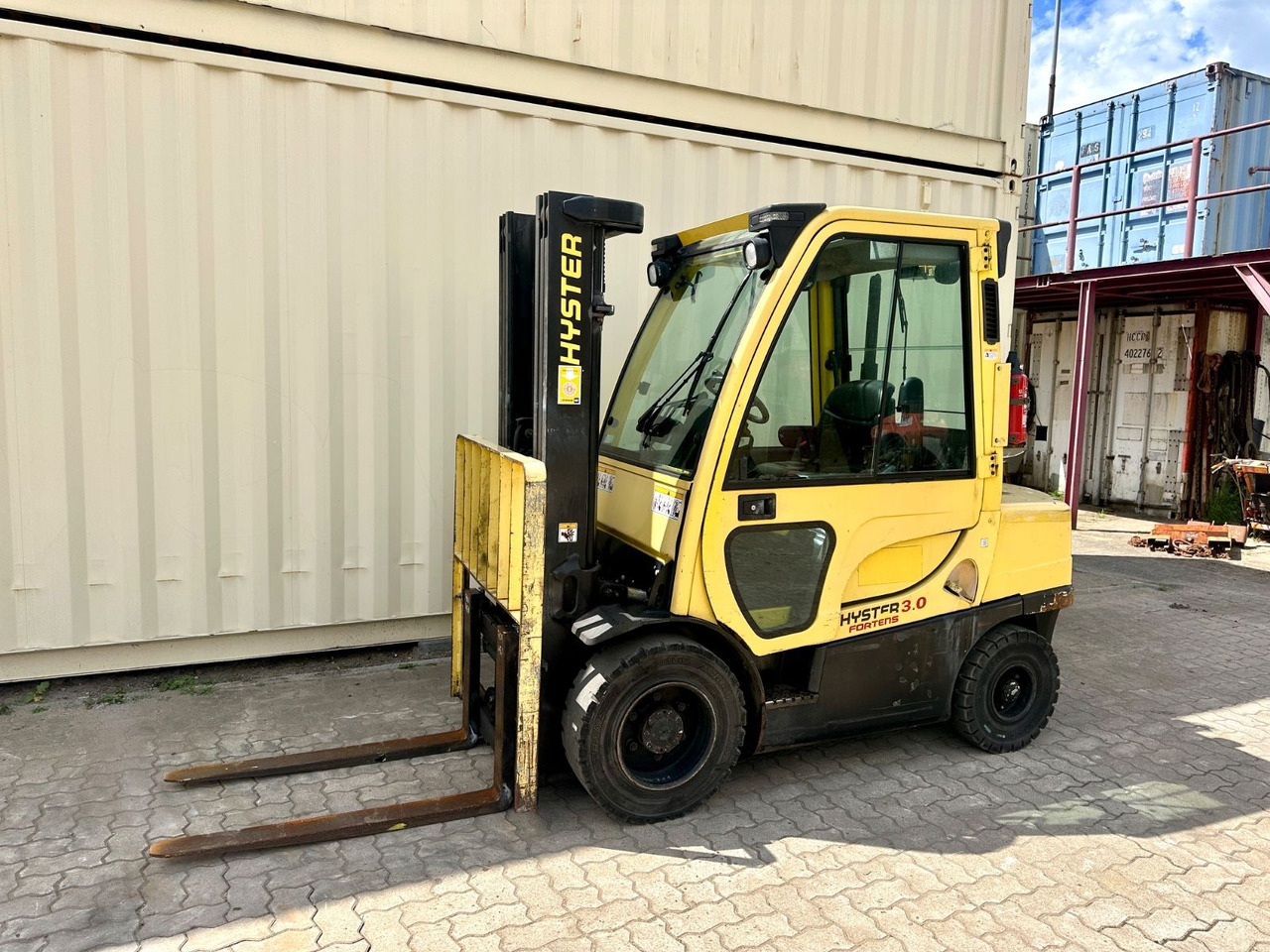 Hyster H3.0FT / Diesel / Triplex / Ex Armee - رافعة شوكية ديزل: صور 1 Hyster H3.0FT / Diesel / Triplex / Ex Armee - رافعة شوكية ديزل: صور 1