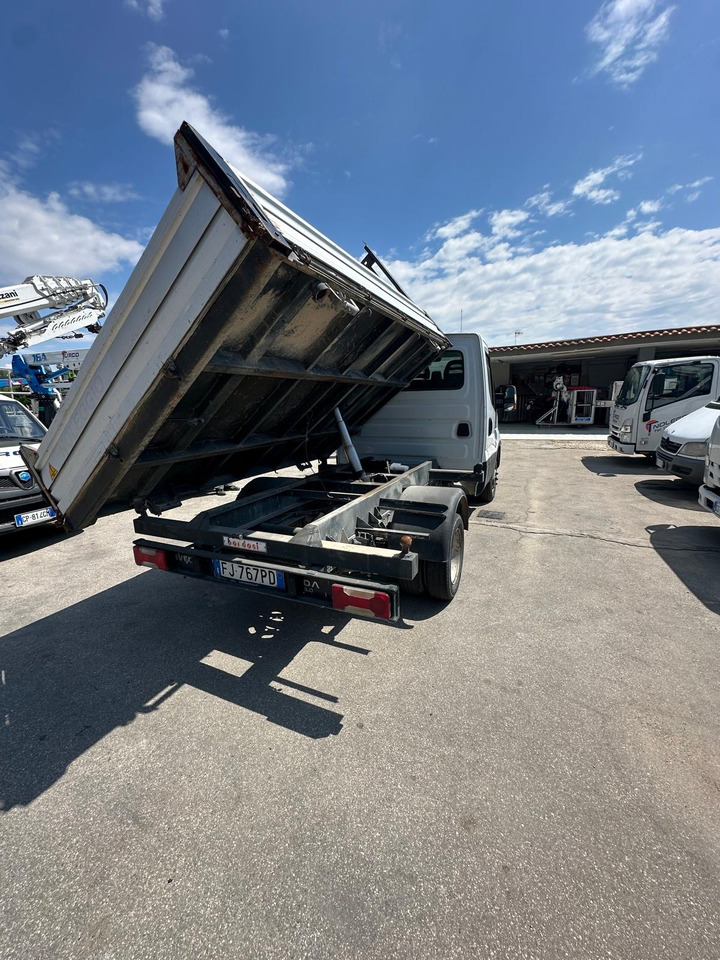 IVECO DAILY 35C12 - قلابات: صور 4 IVECO DAILY 35C12 - قلابات: صور 4