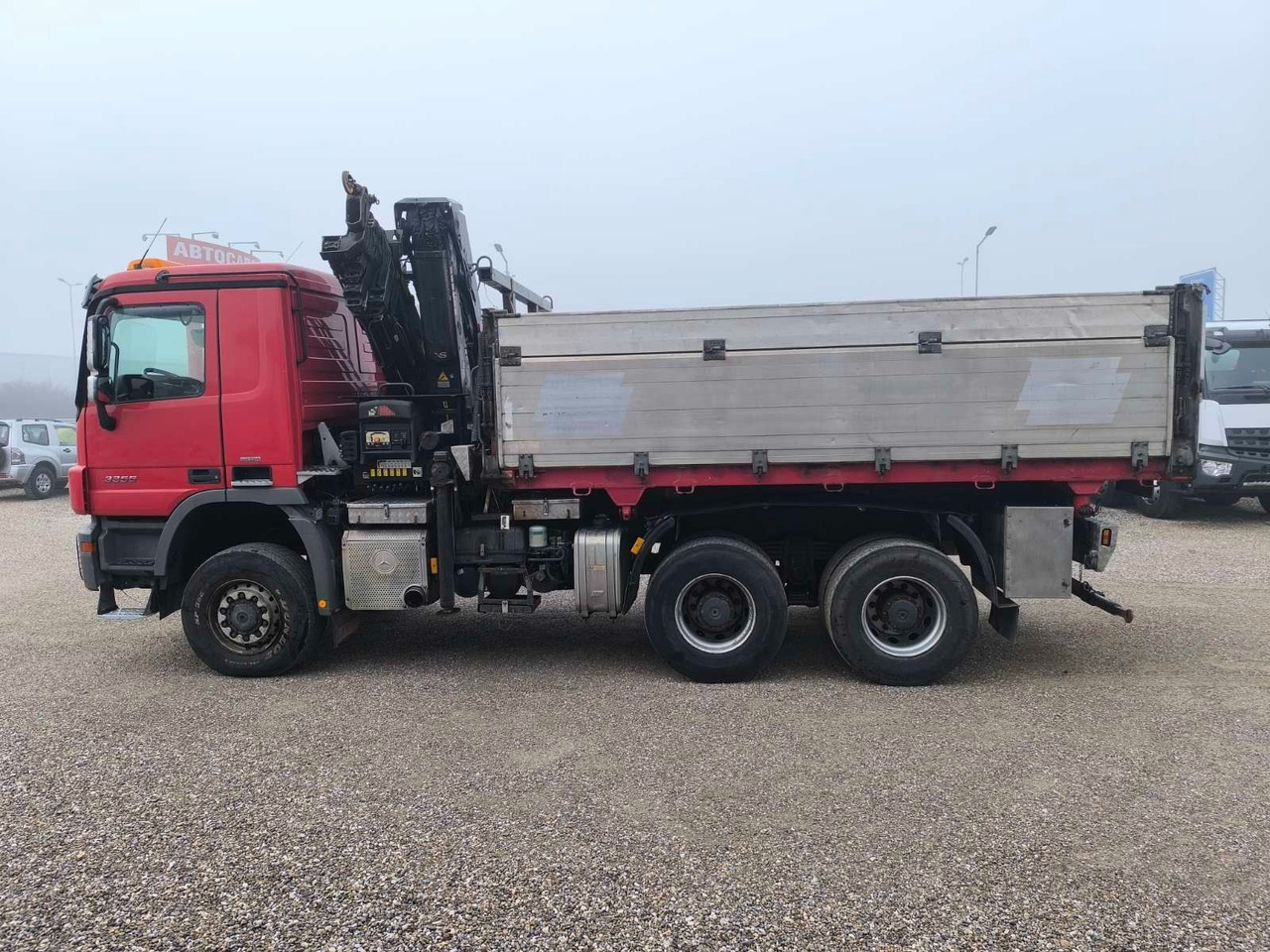 Mercedes-Benz ACTROS 3355 V8 6X6 HIAB 211 EP-5 HIPRO - قلابات, شاحنة كرين: صور 4 Mercedes-Benz ACTROS 3355 V8 6X6 HIAB 211 EP-5 HIPRO - قلابات, شاحنة كرين: صور 4