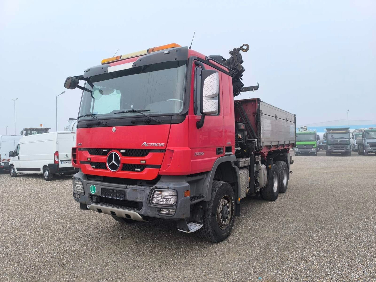 Mercedes-Benz ACTROS 3355 V8 6X6 HIAB 211 EP-5 HIPRO - قلابات, شاحنة كرين: صور 3 Mercedes-Benz ACTROS 3355 V8 6X6 HIAB 211 EP-5 HIPRO - قلابات, شاحنة كرين: صور 3
