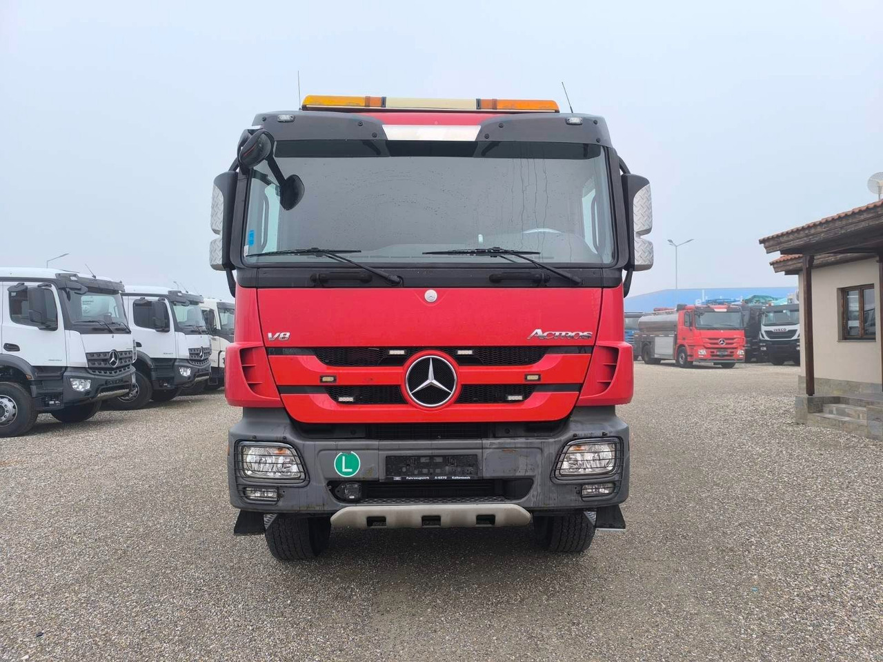 Mercedes-Benz ACTROS 3355 V8 6X6 HIAB 211 EP-5 HIPRO - قلابات, شاحنة كرين: صور 2 Mercedes-Benz ACTROS 3355 V8 6X6 HIAB 211 EP-5 HIPRO - قلابات, شاحنة كرين: صور 2