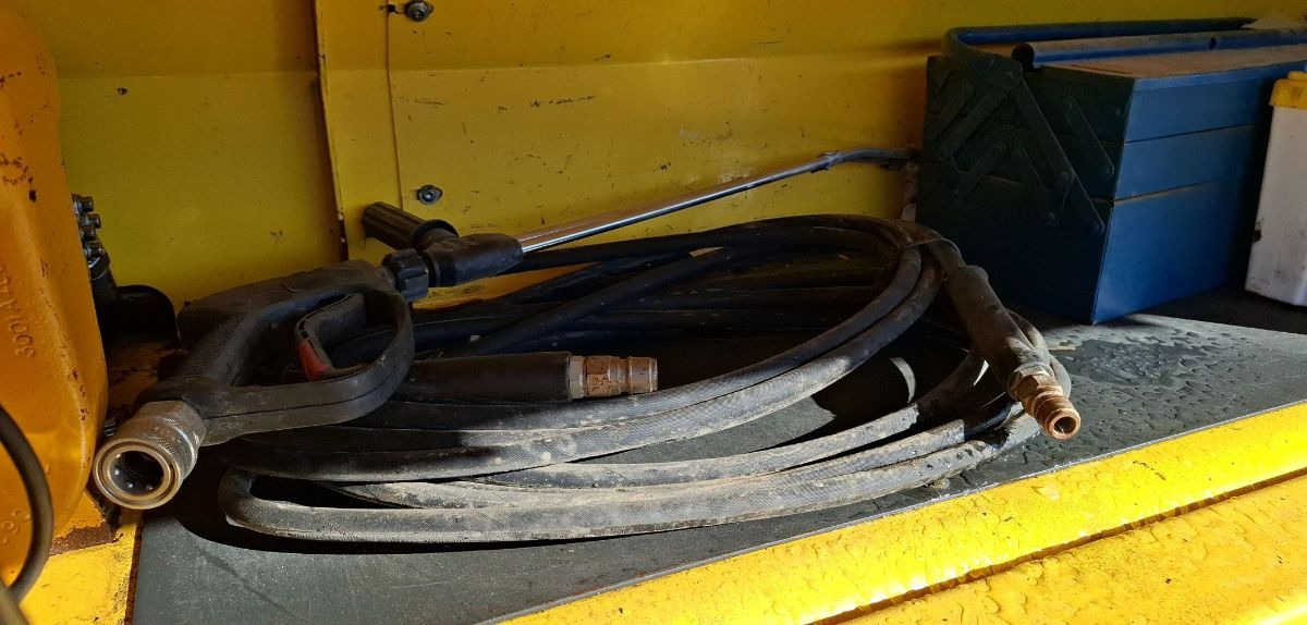 آلة أسفلت BOMAG DE BM 2200/75 Stage IV/Tier 4f: صور 8 آلة أسفلت BOMAG DE BM 2200/75 Stage IV/Tier 4f: صور 8