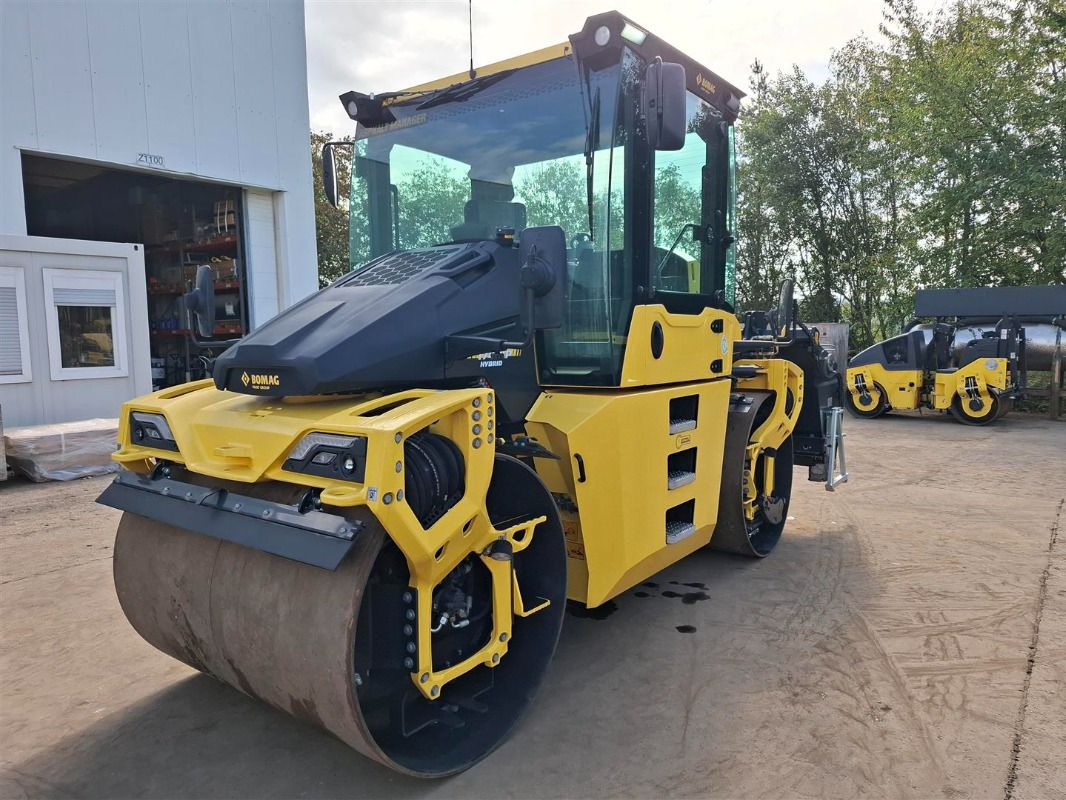 BOMAG DE BW 174 AP-5 AM Hybrid Stage V/Tier 4f - مدحلة الأسفلت: صور 1 BOMAG DE BW 174 AP-5 AM Hybrid Stage V/Tier 4f - مدحلة الأسفلت: صور 1