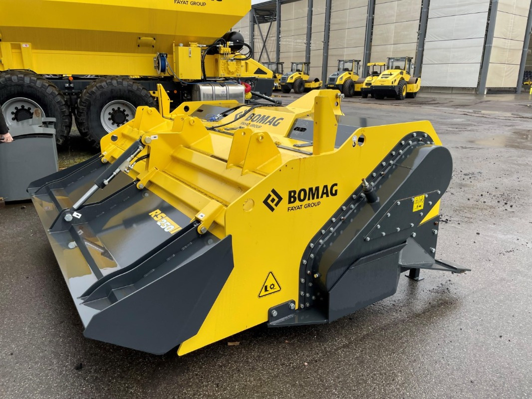 BOMAG DE RS 250 - مثبت التربة: صور 1 BOMAG DE RS 250 - مثبت التربة: صور 1