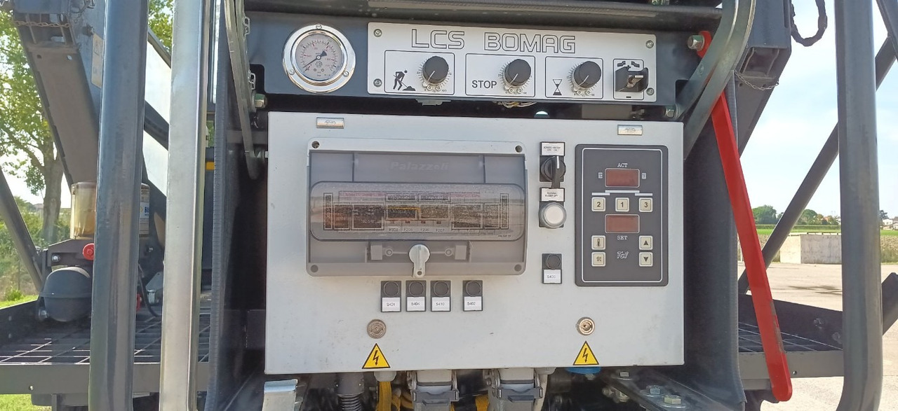 BOMAG IT BF 300 C-2 S340-2 TV Stage V/Tier 4f - العامل بالقار: صور 5 BOMAG IT BF 300 C-2 S340-2 TV Stage V/Tier 4f - العامل بالقار: صور 5