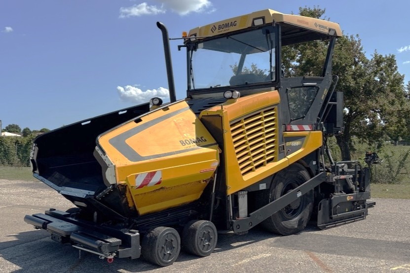 BOMAG IT BF 600 P-2 S500 Stage IV/Tier 4f - العامل بالقار: صور 1 BOMAG IT BF 600 P-2 S500 Stage IV/Tier 4f - العامل بالقار: صور 1