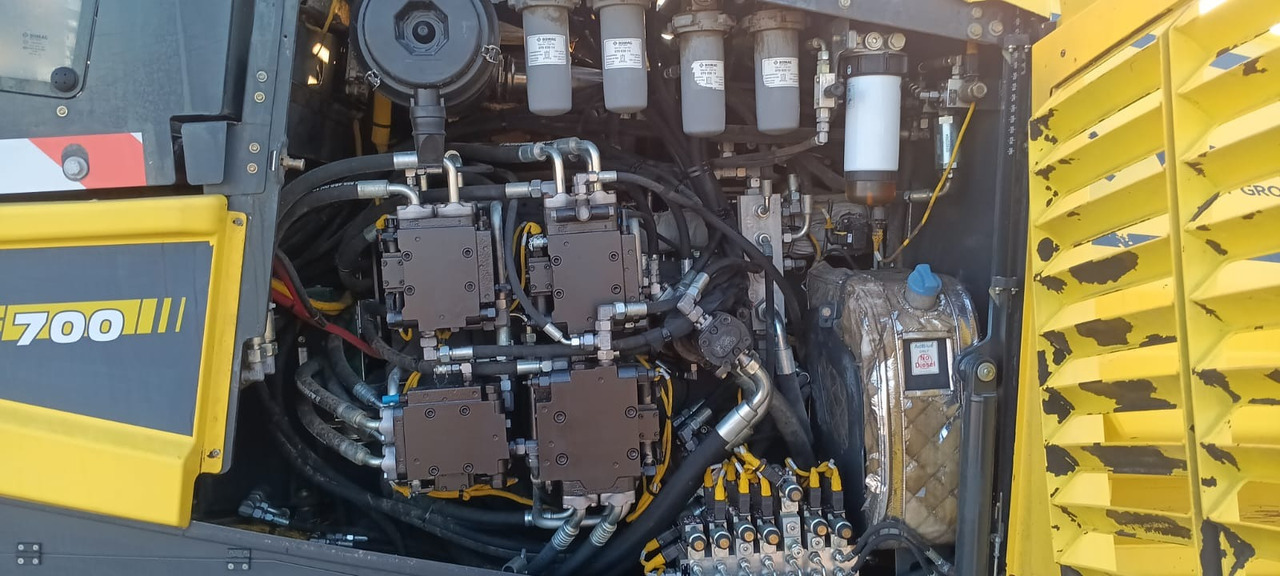 BOMAG IT BF 700 C-2 S500 Stage IV/Tier 4f - العامل بالقار: صور 3 BOMAG IT BF 700 C-2 S500 Stage IV/Tier 4f - العامل بالقار: صور 3
