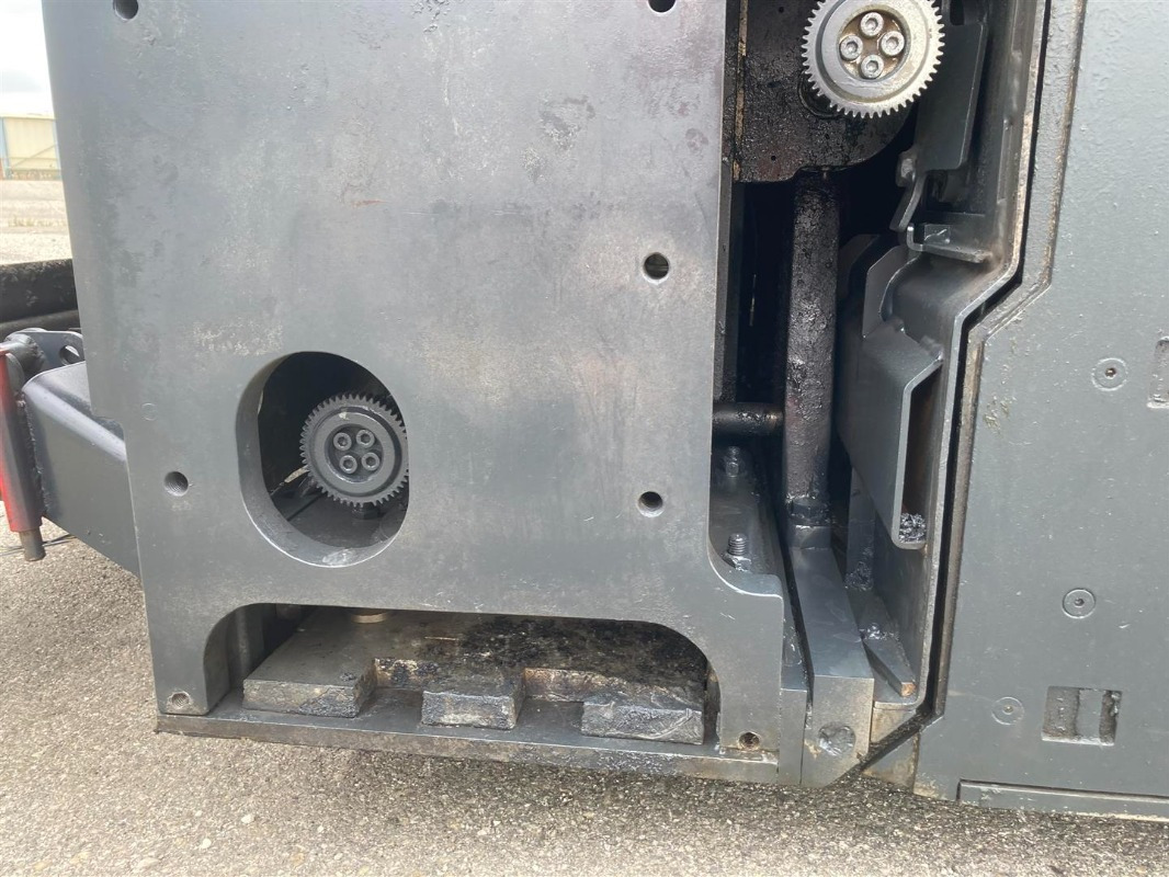 العامل بالقار BOMAG IT BF 900 C S500  Stage IIIb/Tier 4i: صور 9