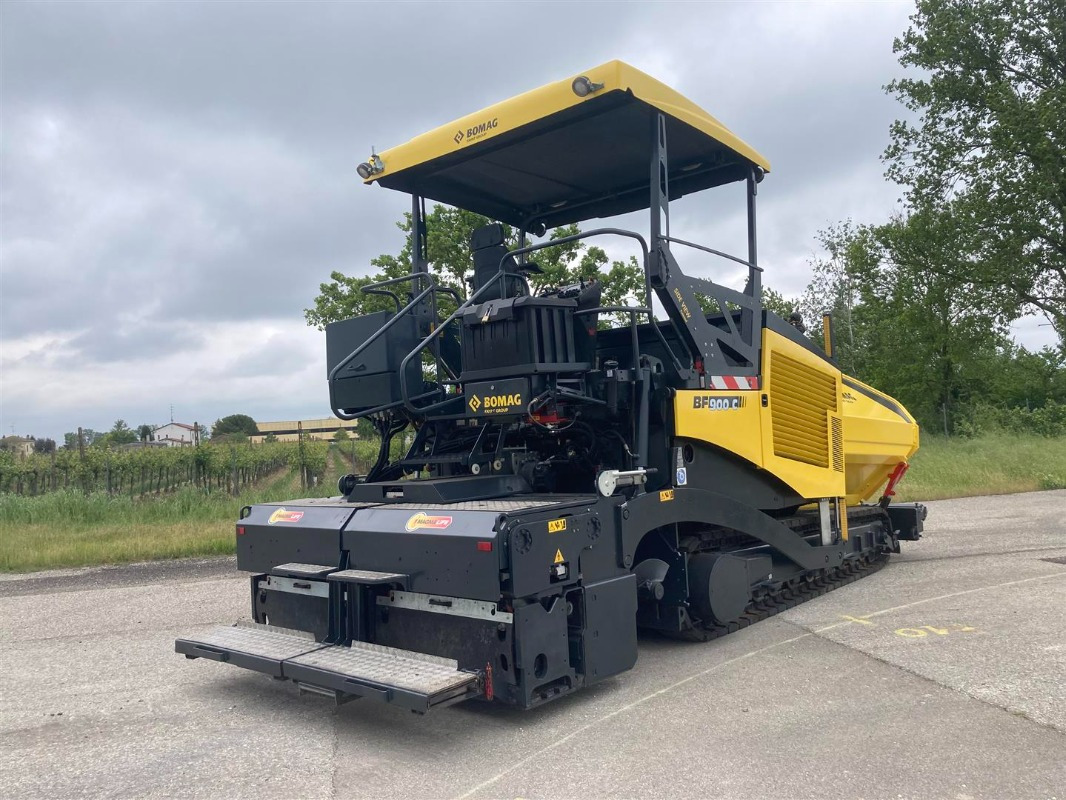 العامل بالقار BOMAG IT BF 900 C S500  Stage IIIb/Tier 4i: صور 23