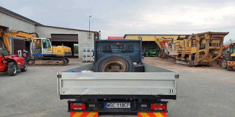 Iveco Daily 65C17 silnik 3.0 skrzynia automat - الشاحنات الصغيرة المسطحة: صور 4 Iveco Daily 65C17 silnik 3.0 skrzynia automat - الشاحنات الصغيرة المسطحة: صور 4