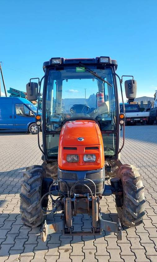 Kioti EX50 HST 50KM klimatyzacja przedni TUZ - جرار: صور 3 Kioti EX50 HST 50KM klimatyzacja przedni TUZ - جرار: صور 3