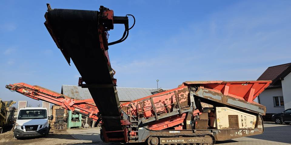 Przesiewacz mobilny Sandvik QE241 tylko 2980 h - غربال: صور 1 Przesiewacz mobilny Sandvik QE241 tylko 2980 h - غربال: صور 1