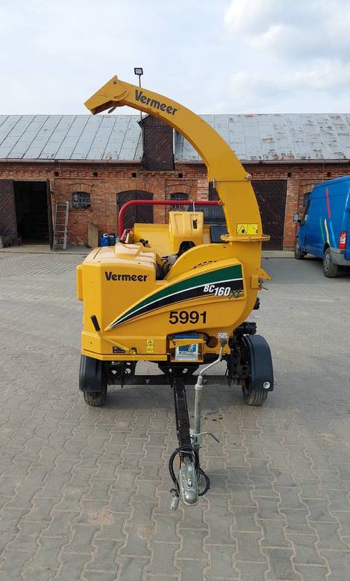 Rębak Vermeer BC160XL 2015 750kg - ماكينة تقطيع الأغصان: صور 1 Rębak Vermeer BC160XL 2015 750kg - ماكينة تقطيع الأغصان: صور 1