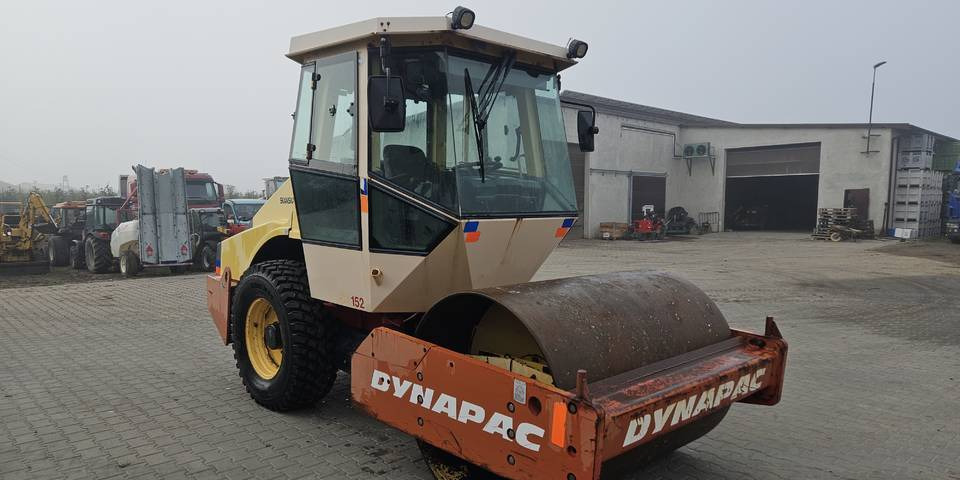 Walec drogowy Dynapac CA152 guma-stal 7500 kg - مدماج: صور 4 Walec drogowy Dynapac CA152 guma-stal 7500 kg - مدماج: صور 4