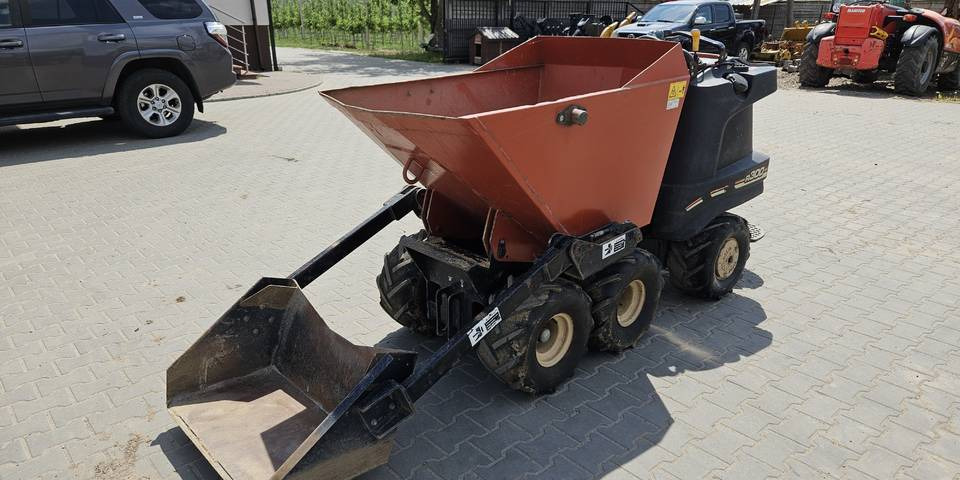 Wozidło samozaładowcze Ditch Witch R300 koparka łańcuchowa - شاحنة قلابة صغيرة: صور 2 Wozidło samozaładowcze Ditch Witch R300 koparka łańcuchowa - شاحنة قلابة صغيرة: صور 2