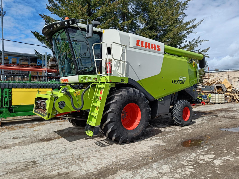 Claas Lexion 670 V750 - حصادة شاملة: صور 1 Claas Lexion 670 V750 - حصادة شاملة: صور 1