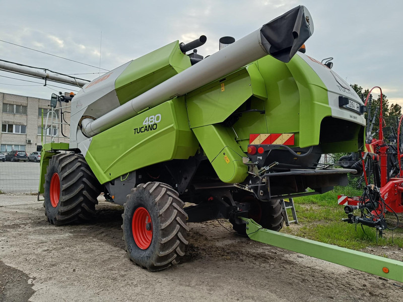 Claas Tucano 480 V750 - حصادة شاملة: صور 2 Claas Tucano 480 V750 - حصادة شاملة: صور 2