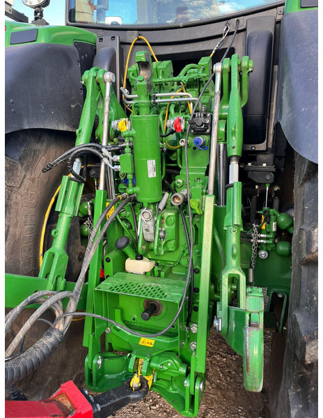John Deere 6215R Autopowr - جرار: صور 5 John Deere 6215R Autopowr - جرار: صور 5