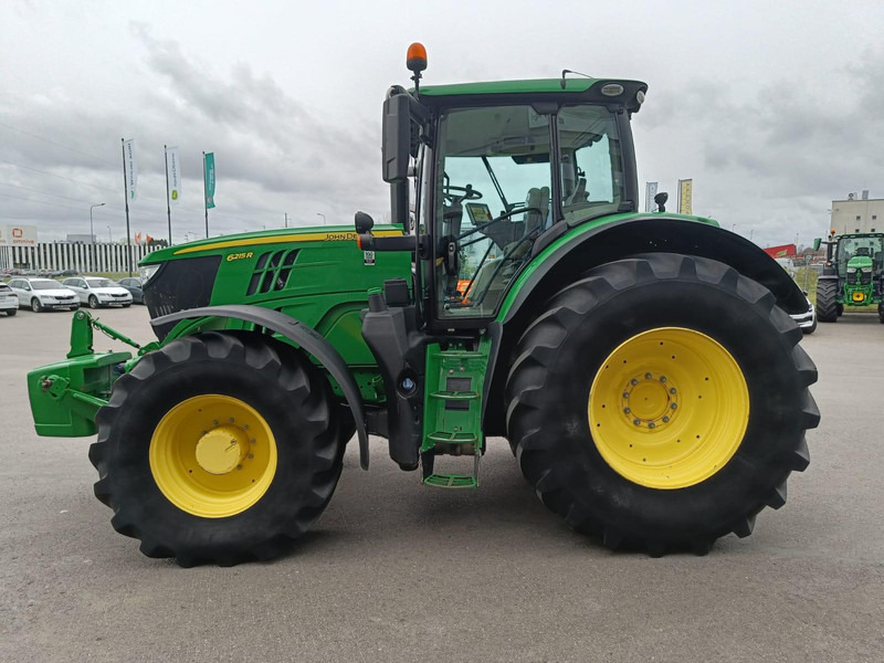 John Deere 6215R - جرار: صور 4 John Deere 6215R - جرار: صور 4