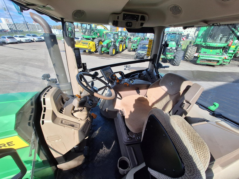 جرار John Deere 6R 155: صور 12