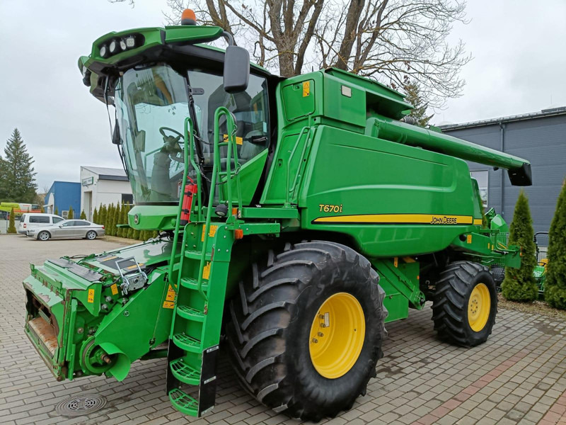 John Deere T670 i - حصادة شاملة: صور 3 John Deere T670 i - حصادة شاملة: صور 3