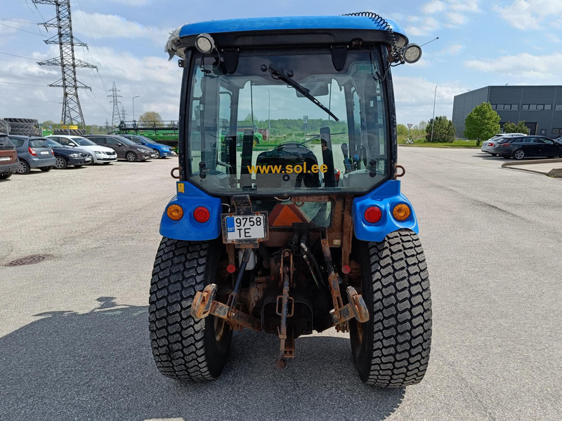 New Holland Boomer 40 - جرار: صور 4 New Holland Boomer 40 - جرار: صور 4