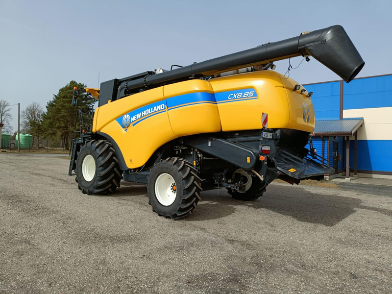 New Holland CX 8.85 - حصادة شاملة: صور 3 New Holland CX 8.85 - حصادة شاملة: صور 3