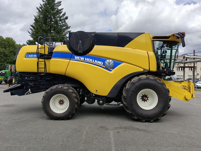 New Holland CX 8.90 - حصادة شاملة: صور 2 New Holland CX 8.90 - حصادة شاملة: صور 2