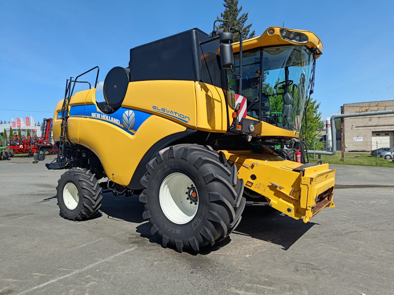 New Holland CX6090 - حصادة شاملة: صور 1 New Holland CX6090 - حصادة شاملة: صور 1