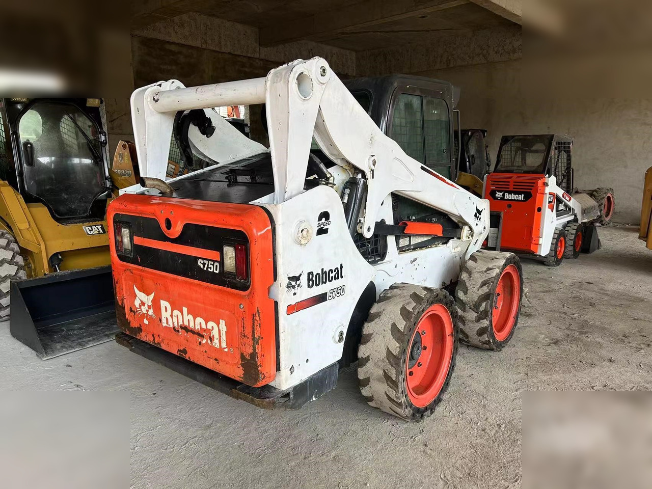 BOBCAT S750 - شيول صغير: صور 4 BOBCAT S750 - شيول صغير: صور 4