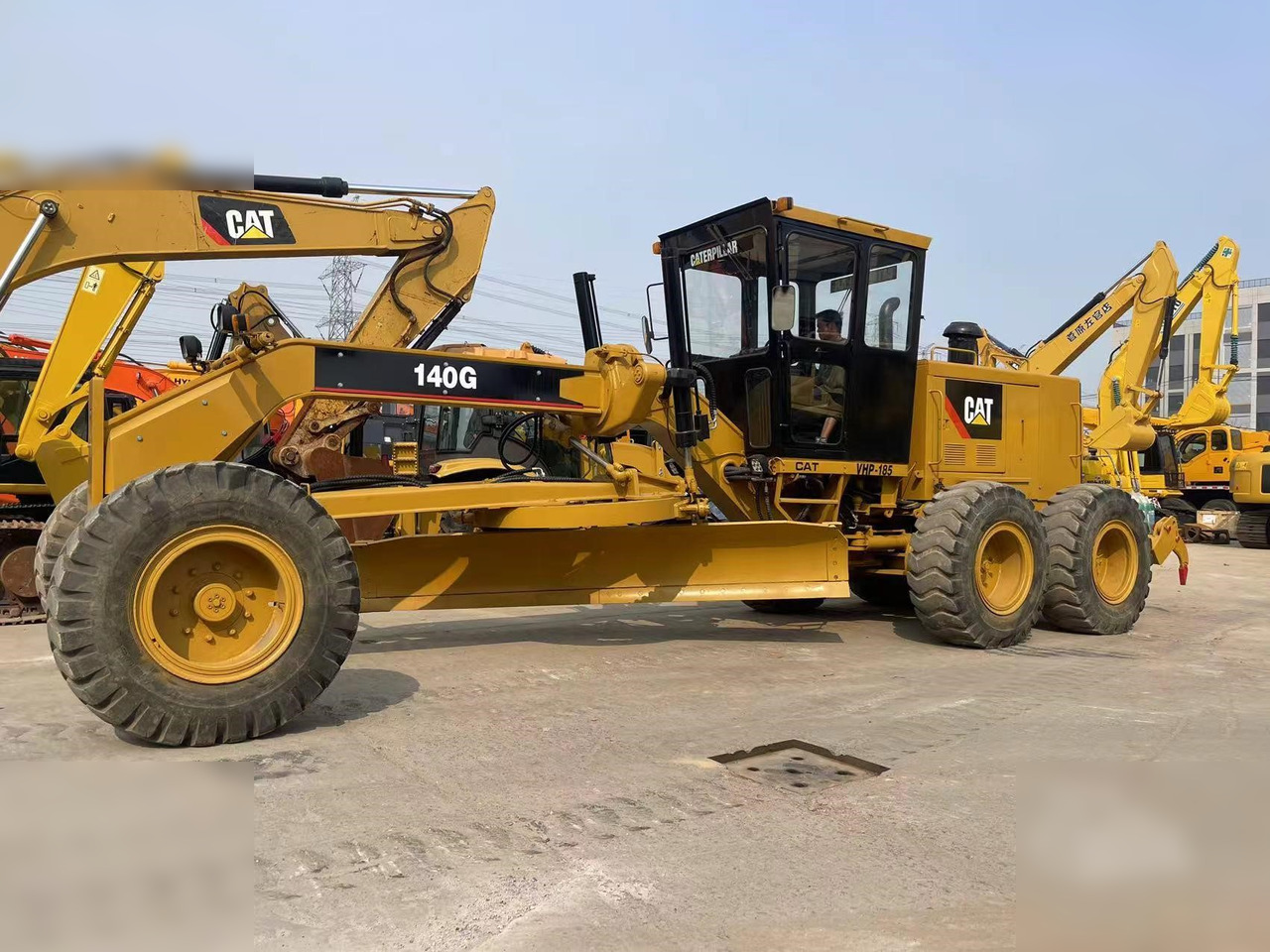 CATERPILLAR 140G - آلة تسوية الأرض: صور 1 CATERPILLAR 140G - آلة تسوية الأرض: صور 1