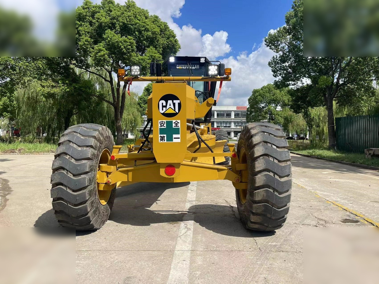 CATERPILLAR 140H - آلة تسوية الأرض: صور 3 CATERPILLAR 140H - آلة تسوية الأرض: صور 3