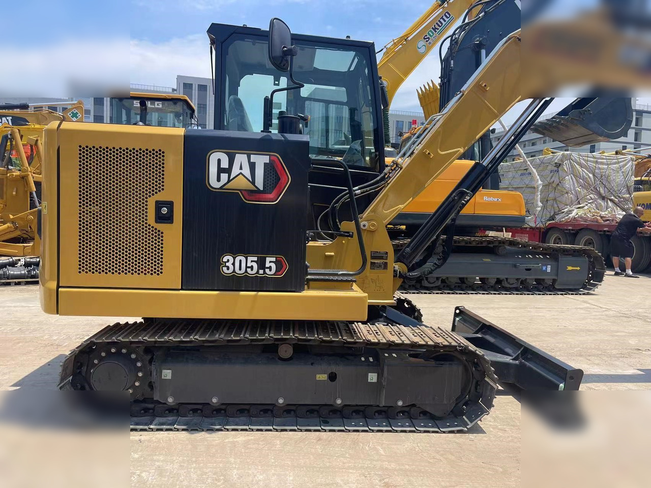 CATERPILLAR 305.5 - حفارة مصغرة: صور 5 CATERPILLAR 305.5 - حفارة مصغرة: صور 5