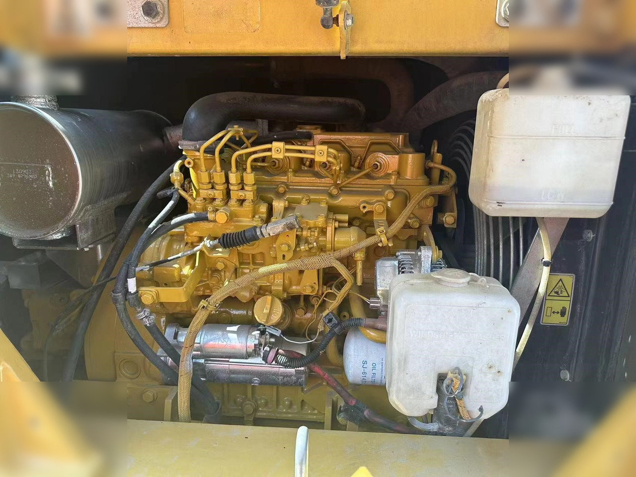 CATERPILLAR 307E2 - حفارات زحافة: صور 5 CATERPILLAR 307E2 - حفارات زحافة: صور 5