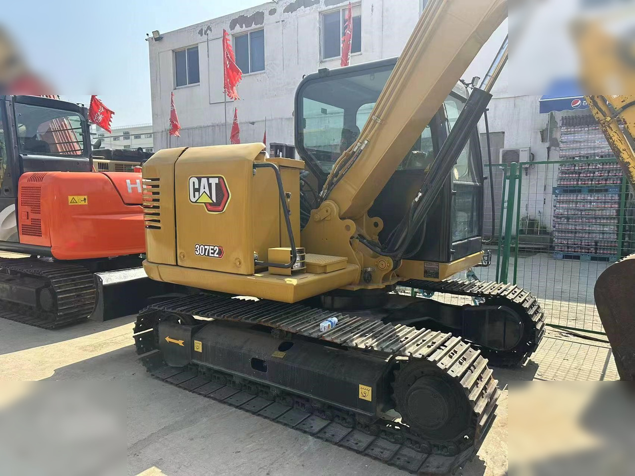 CATERPILLAR 307E2 - حفارات زحافة: صور 5 CATERPILLAR 307E2 - حفارات زحافة: صور 5
