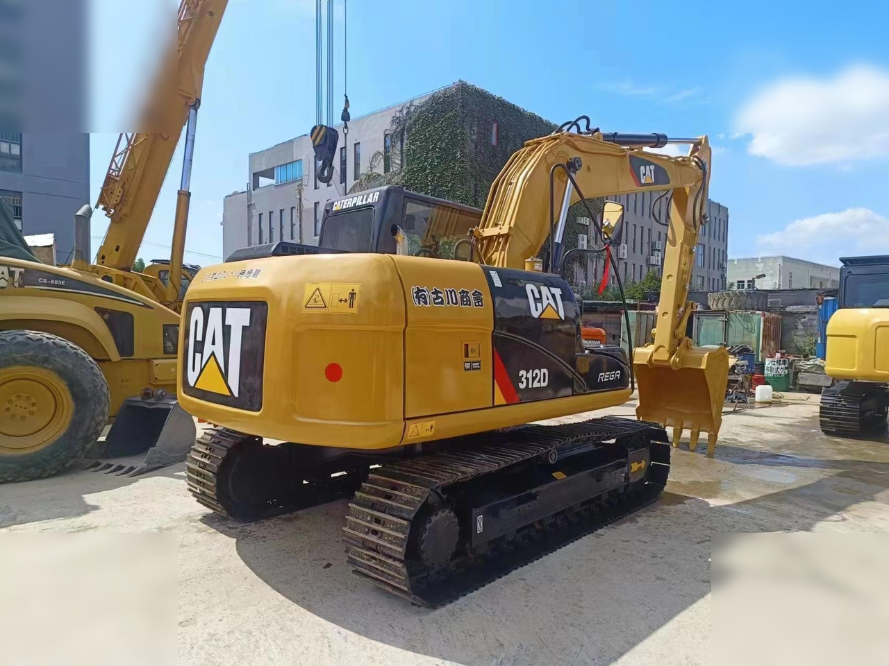 CATERPILLAR 312D - حفارات زحافة: صور 4 CATERPILLAR 312D - حفارات زحافة: صور 4