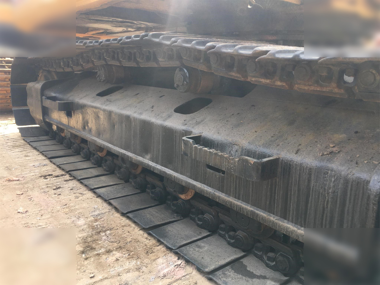 CATERPILLAR 320BL - حفارات زحافة: صور 4 CATERPILLAR 320BL - حفارات زحافة: صور 4