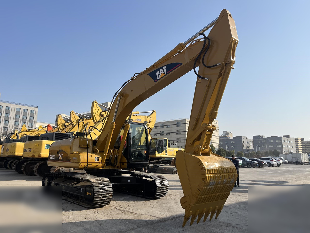 CATERPILLAR 320CL - حفارات زحافة: صور 2 CATERPILLAR 320CL - حفارات زحافة: صور 2