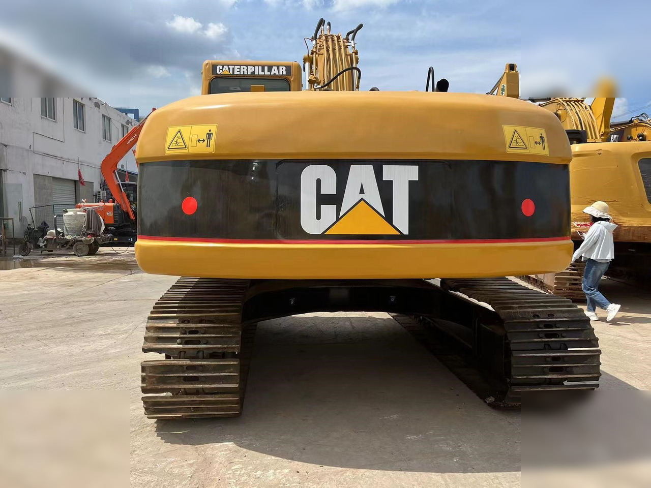 CATERPILLAR 320CL - حفارات زحافة: صور 3 CATERPILLAR 320CL - حفارات زحافة: صور 3