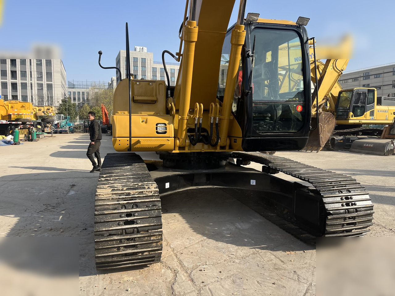 CATERPILLAR 320CL - حفارات زحافة: صور 3 CATERPILLAR 320CL - حفارات زحافة: صور 3