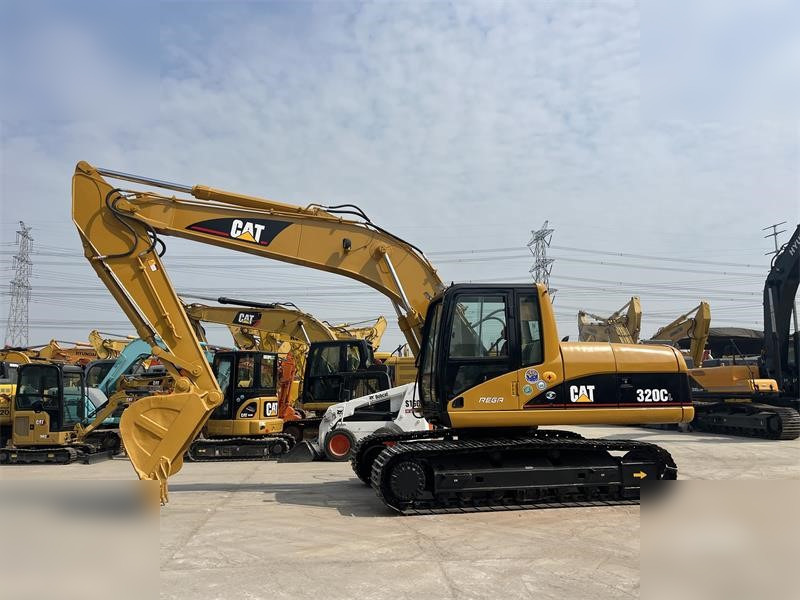 CATERPILLAR 320C - حفارات زحافة: صور 2 CATERPILLAR 320C - حفارات زحافة: صور 2