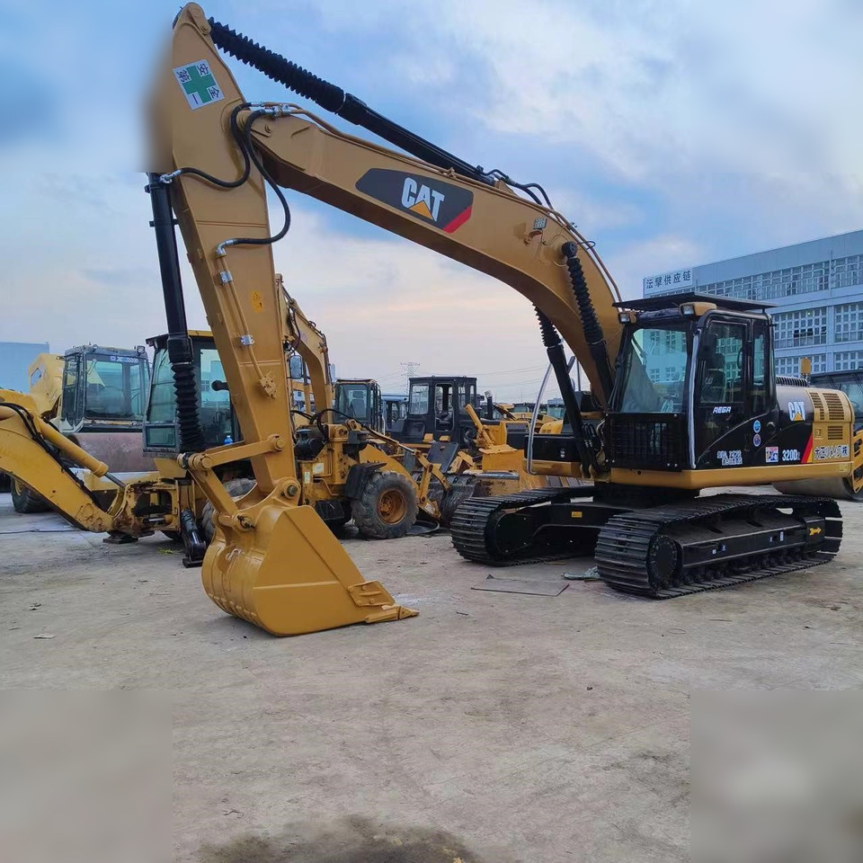CATERPILLAR 320D2 - حفارات زحافة: صور 2 CATERPILLAR 320D2 - حفارات زحافة: صور 2