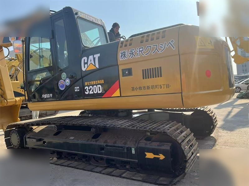 CATERPILLAR 320DL - حفارات زحافة: صور 5 CATERPILLAR 320DL - حفارات زحافة: صور 5