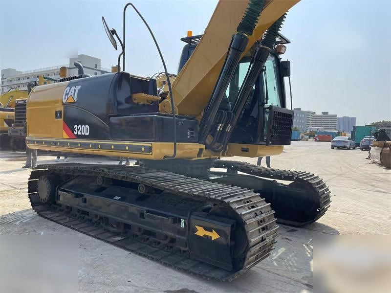 CATERPILLAR 320D - حفارات زحافة: صور 1 CATERPILLAR 320D - حفارات زحافة: صور 1