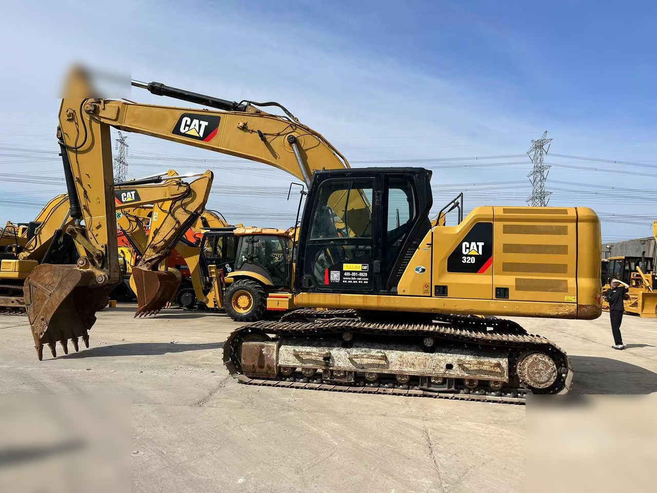 CATERPILLAR 320 - حفارات زحافة: صور 1 CATERPILLAR 320 - حفارات زحافة: صور 1