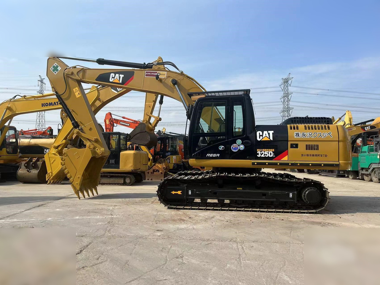 CATERPILLAR 325DL - حفارات زحافة: صور 1 CATERPILLAR 325DL - حفارات زحافة: صور 1